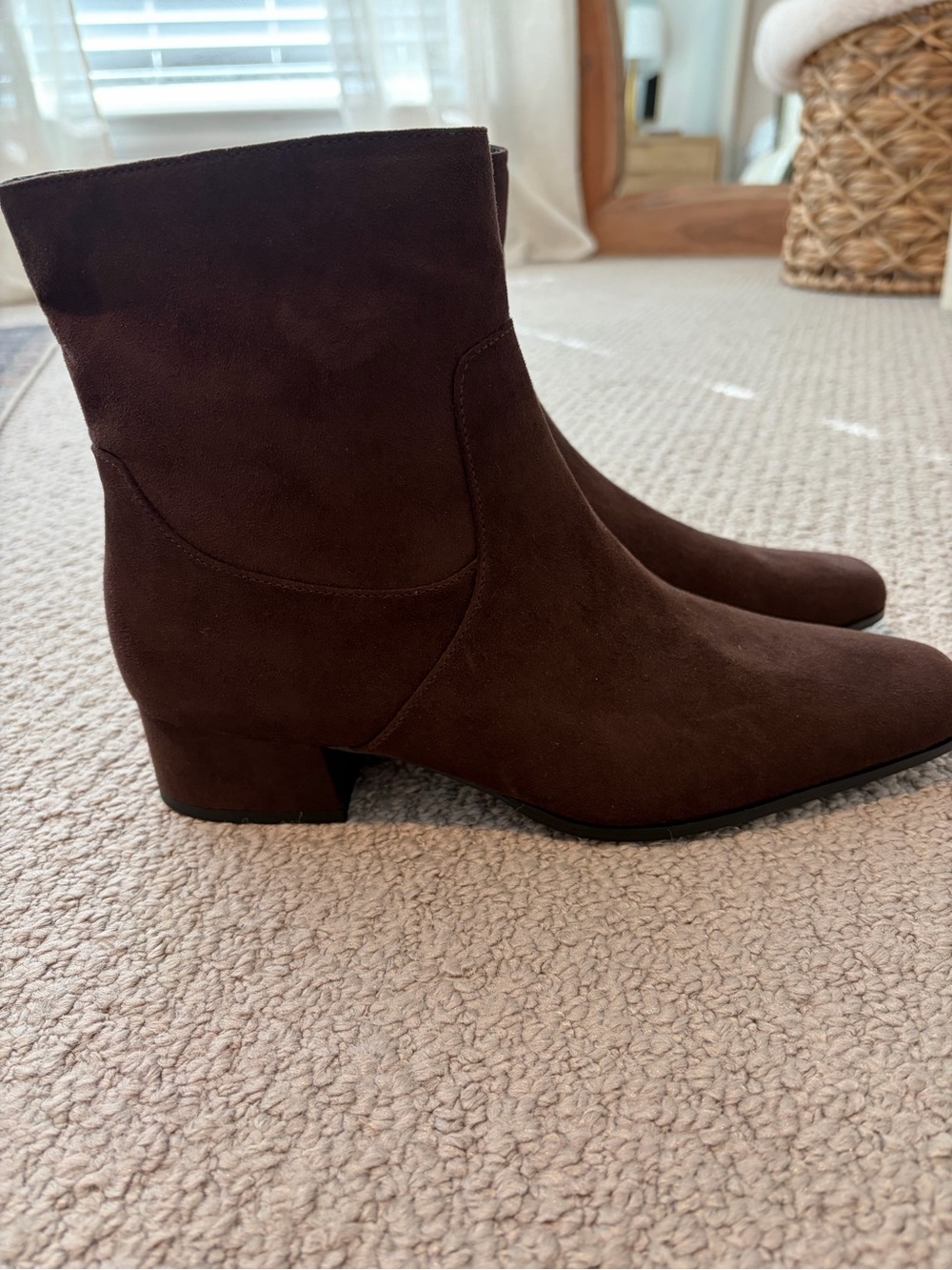 NWT Universal Thread Coral Ankle Boots Brown - Picture 2 of 9